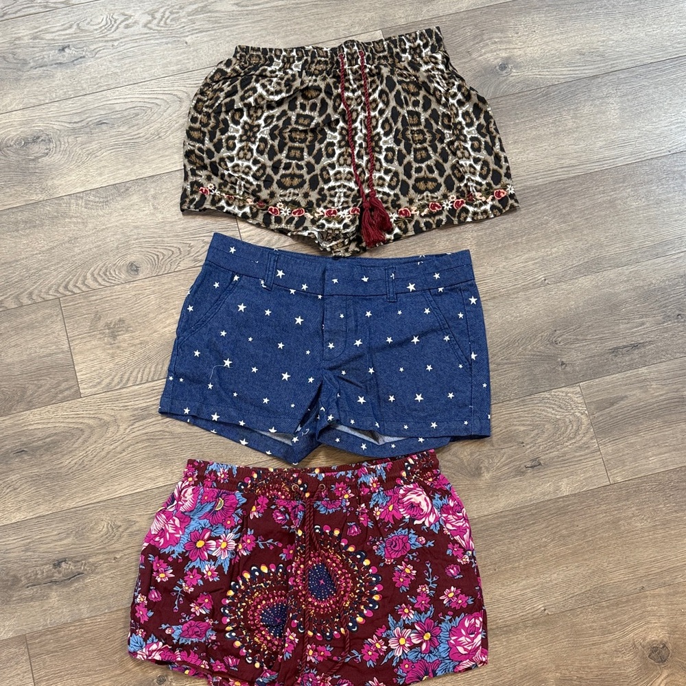 Leopard, Denim, and Floral Women's Shorts Set lot of 3 all nwt from francesca’s